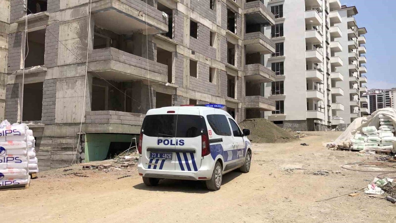 İnşaatın 4’üncü katından düşen işçi öldü
