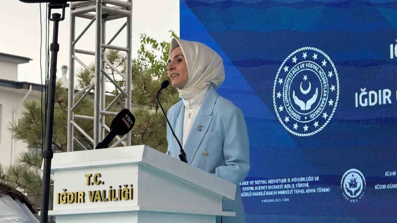 Aile ve Sosyal Hizmetler Bakanı Göktaş: "2025 Aile yılında, aile odaklı sosyal hizmet modellerimizi yaygınlaştırmaya devam edeceğiz"