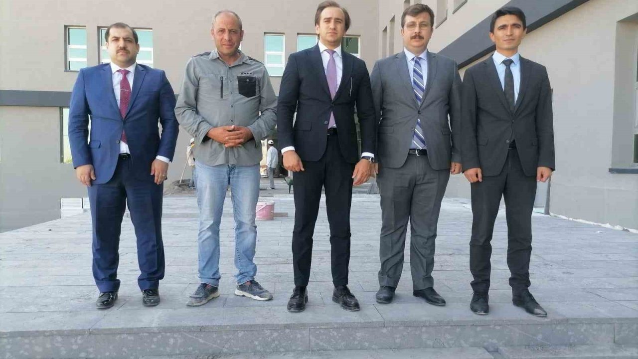 Hınıs yeni adalet sarayına kavuşuyor