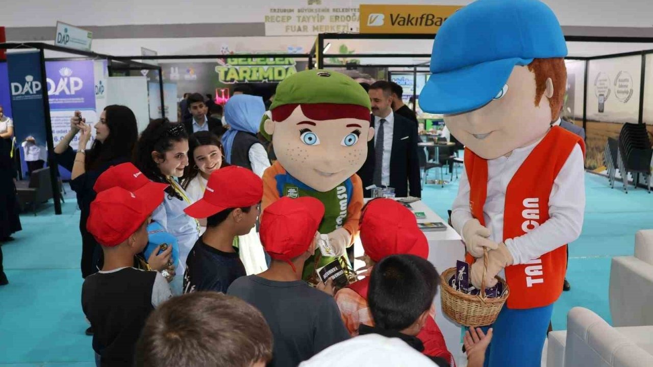 Devlet korumasındaki çocuklar tarım ve hayvancılık fuarına katıldı