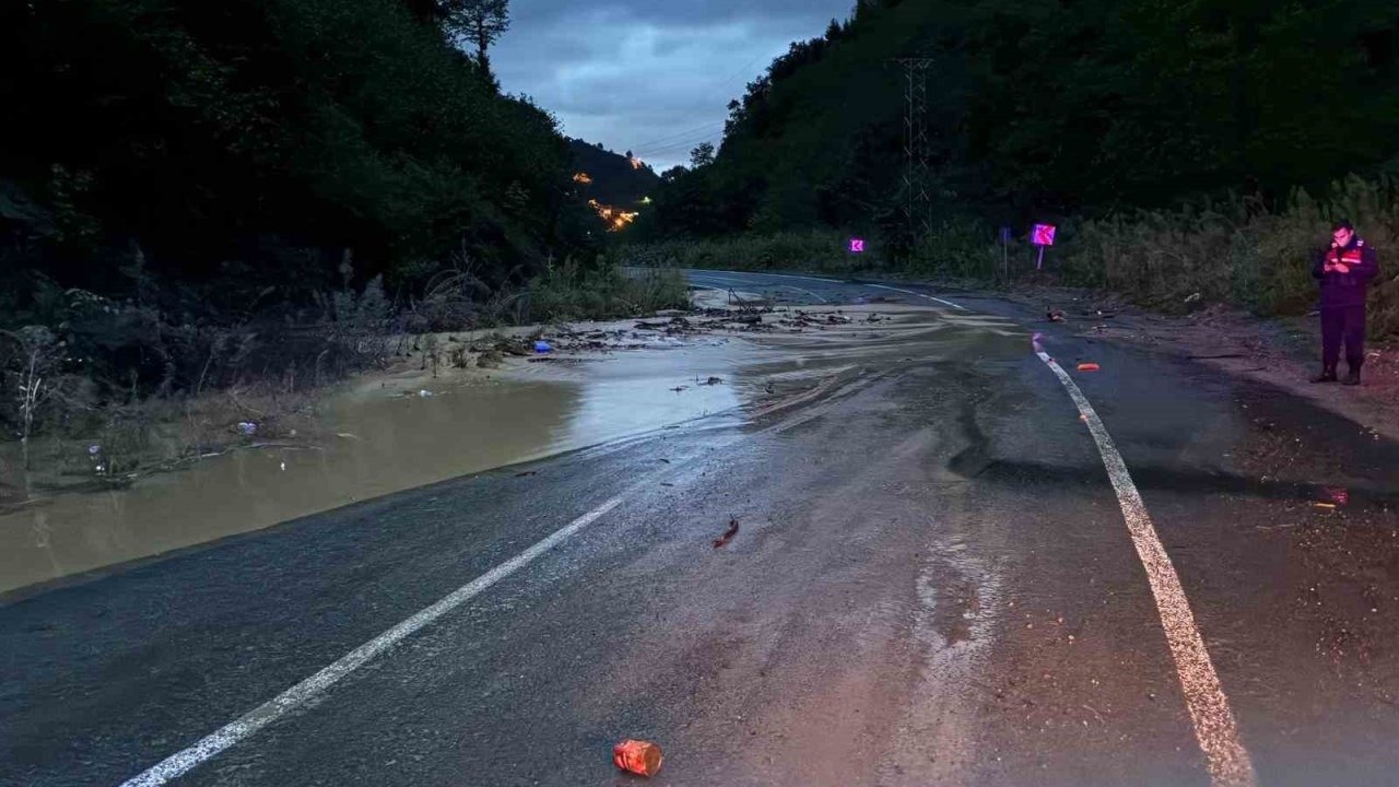 Trabzon’da heyelan
