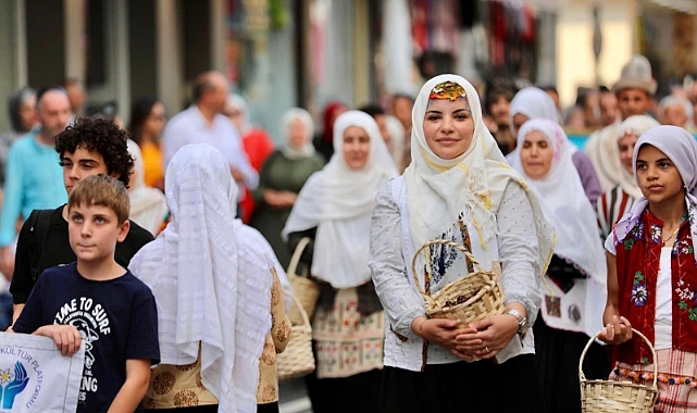 50. Altın Kiraz Festivali coşkuyla başladı