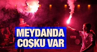 Saray Bahçasında Milli coşku...