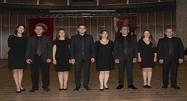 Bodrumlu öğretmenlerden profesyonel sanatçılara taş çıkartacak klip