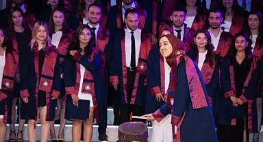 EBYÜ Diş Hekimliği Fakültesi ikinci mezunlarını verdi