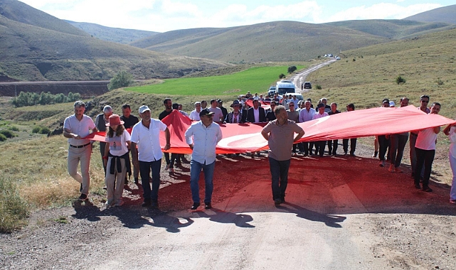 Otlukbeli Anıtına anlamlı yürüyüş…