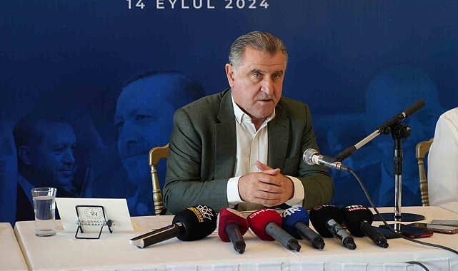 Bakan Bak: "Yurtlara başvuruların yüzde 91'ini yerleştirdik"