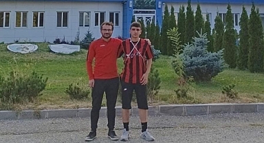 Emir Haktan Kurt'tan ilk maçta hat-trick