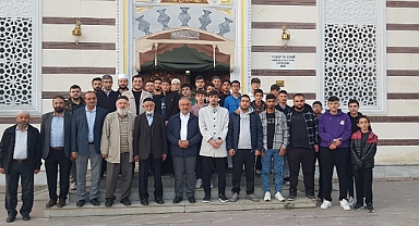 Gençler sabah namazında buluştu