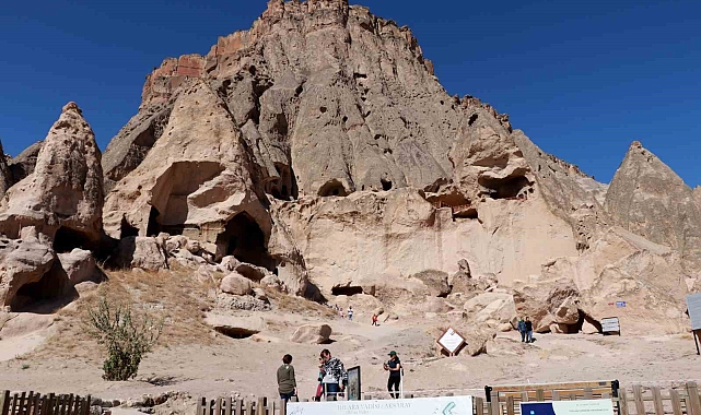 Kapadokya'nın giriş kapısı Selime Katedrali ziyaretçilerini ağırlıyor