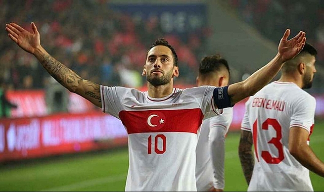 Milli Gururumuz Hakan Çalhanoğlu Ballon d'Or'a aday