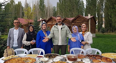 "Turgay Başyayla İle Lezzetli Tavsiye" Bayburt’taydı
