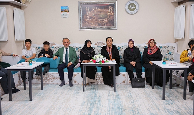 Çocuklar Bayburt'u gezdi