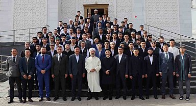 Diyanet İşleri Başkanı Erbaş, Kazakistan'da bir dizi ziyarette bulundu