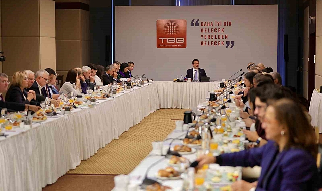 Ekrem İmamoğlu: "Cumhurbaşkanı adaylığı kavramı kirlendi"