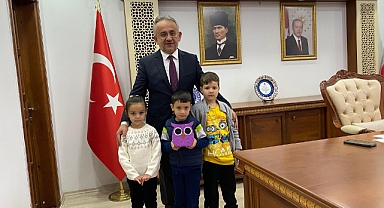 Harçlıklar depremzede çocuklara...