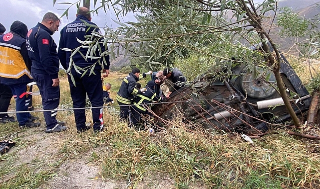 Şarampole uçan otomobildeki kadın kurtarıldı