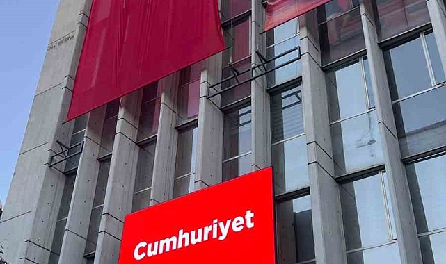 Türk Dil Kurumu ekranında "Cumhuriyet Bayramı" kutlaması