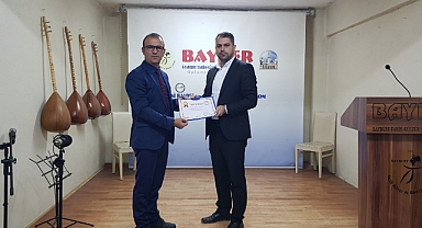 BAYDER'de ‘Cumhuriyete Giden Yol’ sunumu