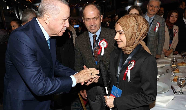 Cumhurbaşkanı Erdoğan: "Maarif Modeliyle milletin ihtiyaçlarını gözeten bilimsel bir eğitim anlayışını hayata geçiriyoruz"