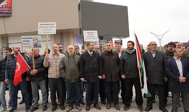 Erzincan'da Meydan24 AVM'de açılacak olan Starbucks boykot edildi