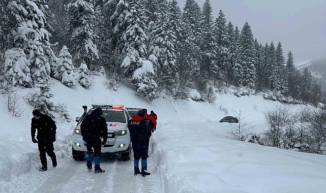 Ordu'da kar nedeniyle mahsur kalan 4 kişi kurtarıldı