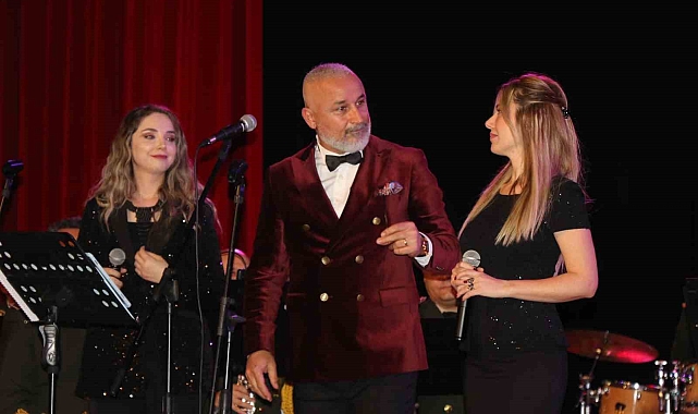 TSK Armoni Mızıkası Erzincan'da konser verdi