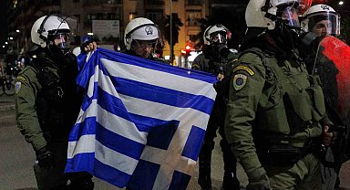 Atina sokakları karıştı