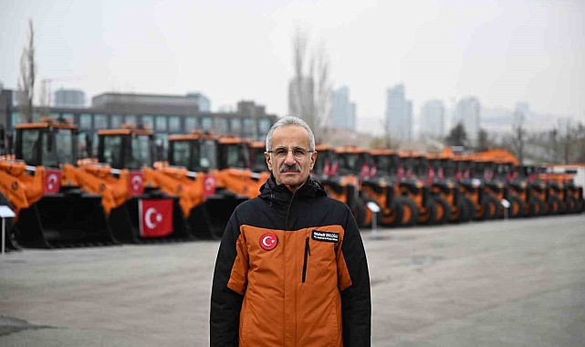 Bakan Uraloğlu: "Toplam 628 adet makine ve ekipmanını karayollarına kazandırdık"