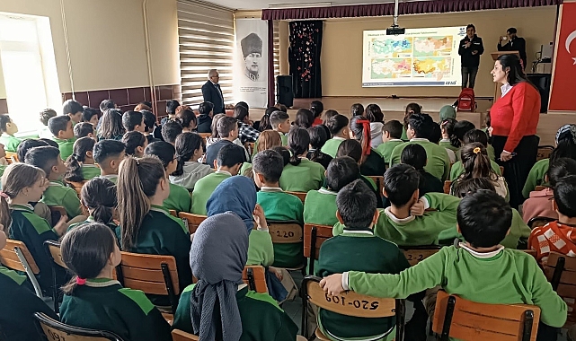Bayburt'ta afetlere yönelik eğitimler verilmeye devam ediyor