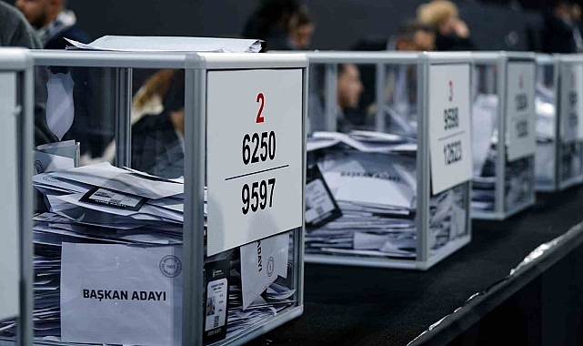 Beşiktaş'ta oy sayma işlemi başladı