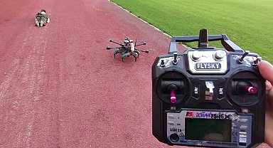 Liseli gençler geliştirdi, bu dron yerde yürüyor