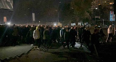 Şam'da gergin gece: Esad destekçileri ile muhalifler çatıştı