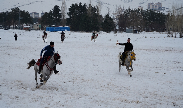 -15 derecede ciritle askere uğurlandı