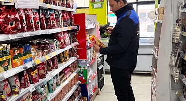 Demirözü'ndeki marketlerde fiyat denetimleri yapıldı