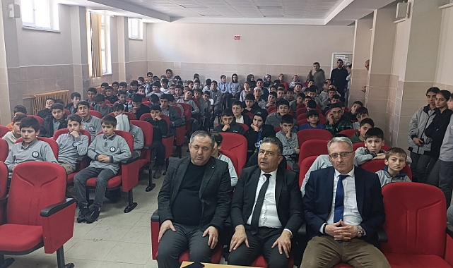 Gazze ve Doğu Türkistan şehitleri için hatim programı