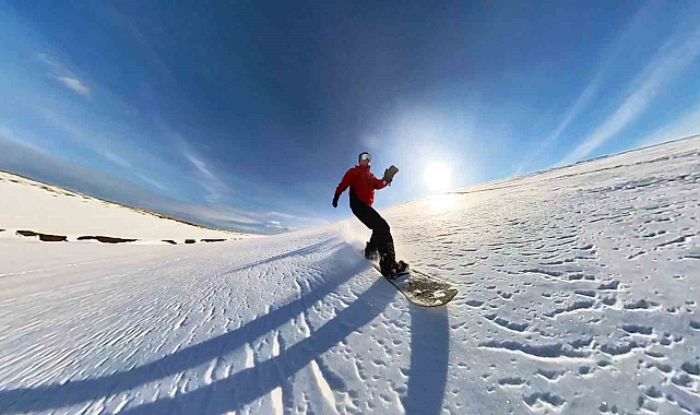 Karla kaplı Sis Dağı'nda snowboard keyfi