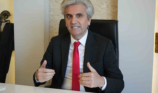 Ünlü estetikçiden uyarı: "Çocuklarda estetik ameliyat, 18 yaştan sonra yapılmalı"