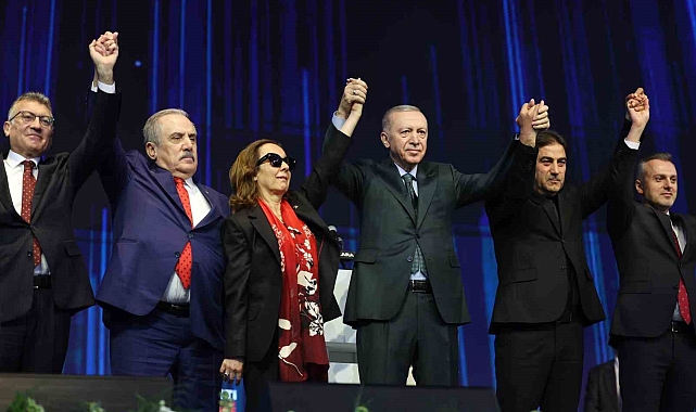 AK Parti'ye 3 milletvekili katıldı