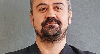 Doç. Dr. Yakın: "Yapay zekâ, reklamcılığın çeşitliliğini ve demokratik yapısını tehdit edebilir"