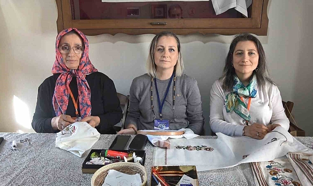 Öğrencileri arasında annesi ve ablası da bulunuyor