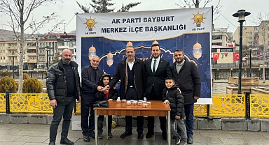 AK Gençlik’ten tatlı ikramı