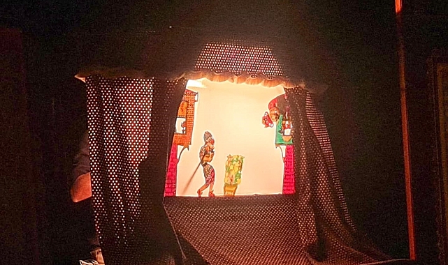 Erzincan'da Karagöz ve Hacivat gölge oyunu