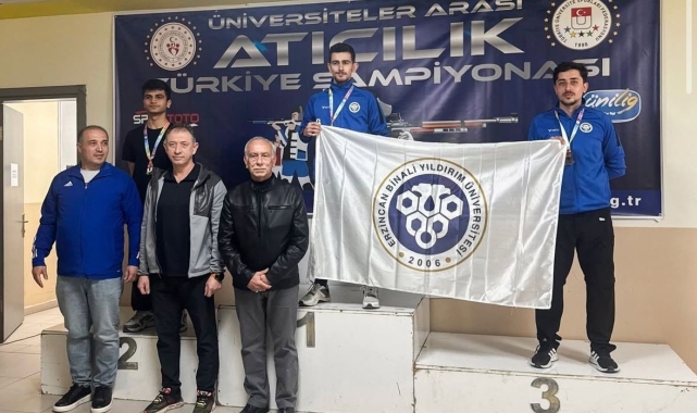 Erzincanlı atıcılık sporcusu Türkiye rekorunu kırdı