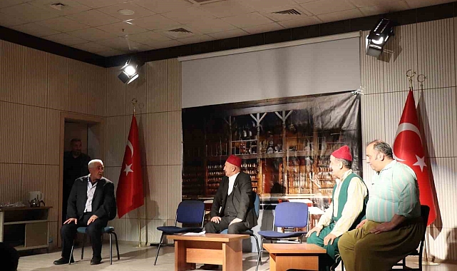 Kurtuluşu tiyatro ile taçlandırdılar
