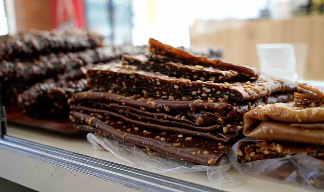 Ramazan ayı ile birlikte pestil ve kömeye talep arttı