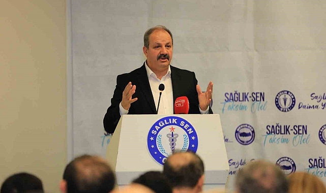 Sağlık-Sen Genel Başkanı Doğan: "14 Mart Tıp Bayramı'nda sağlık profesyonellerine bir maaş ikramiye ödenmeli"