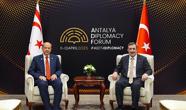 Cumhurbaşkanı Yardımcısı Yılmaz, KKTC Cumhurbaşkanı Tatar ile bir araya geldi