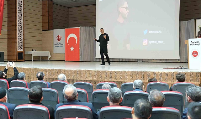 "Metaverse ve Yapay Zekâ ile Gelecek" konulu konferans düzenlendi