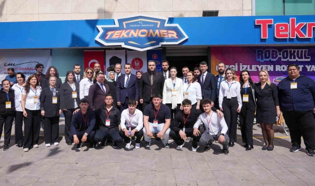 Robot yarışmasında ödüller sahiplerini buldu